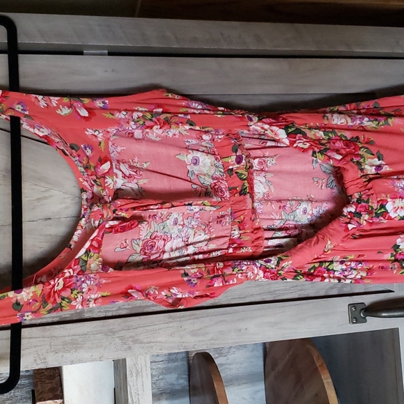 Pink Floral Open Back Summer Dress - Picture 2 of 2